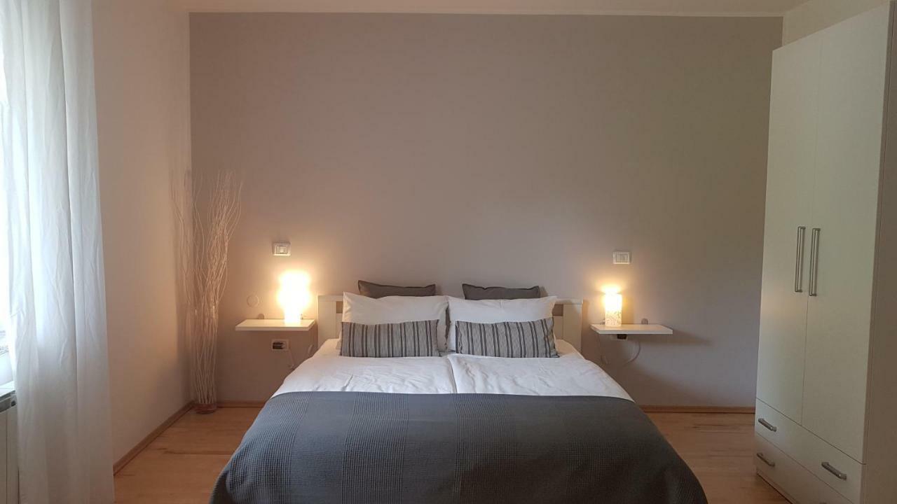 Guesthouse Pri Mihelovih Sežana エクステリア 写真