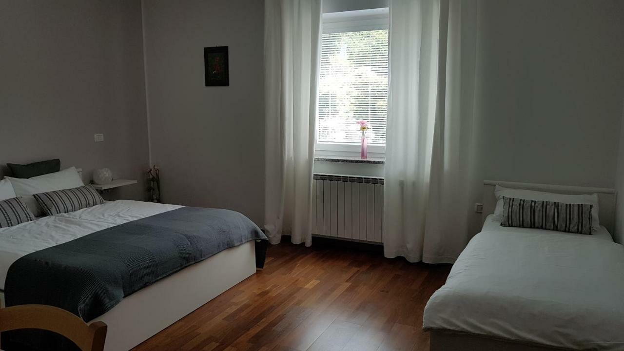 Guesthouse Pri Mihelovih Sežana エクステリア 写真